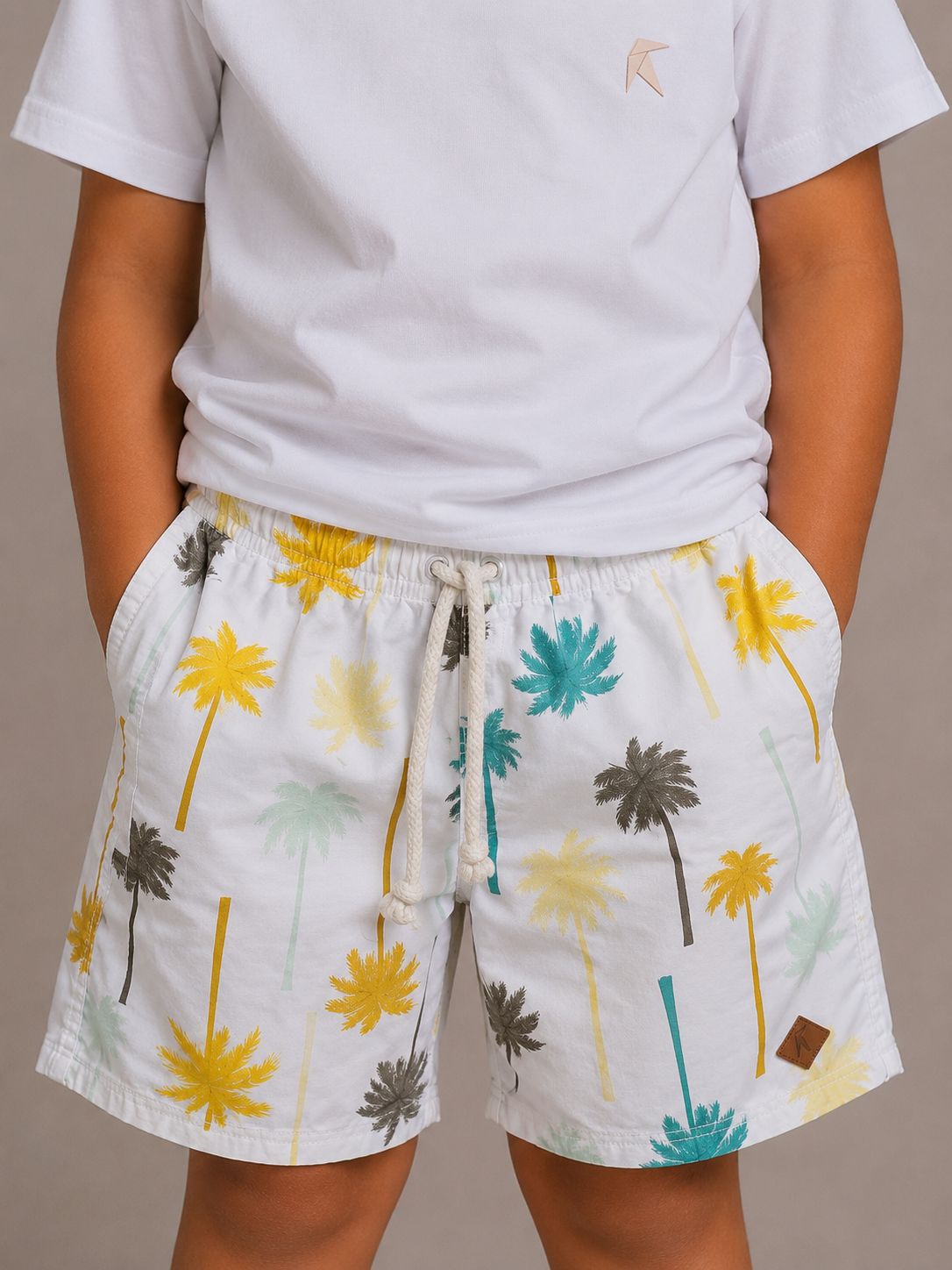 Short Tropical infantil em 8 estampas de palmeiras