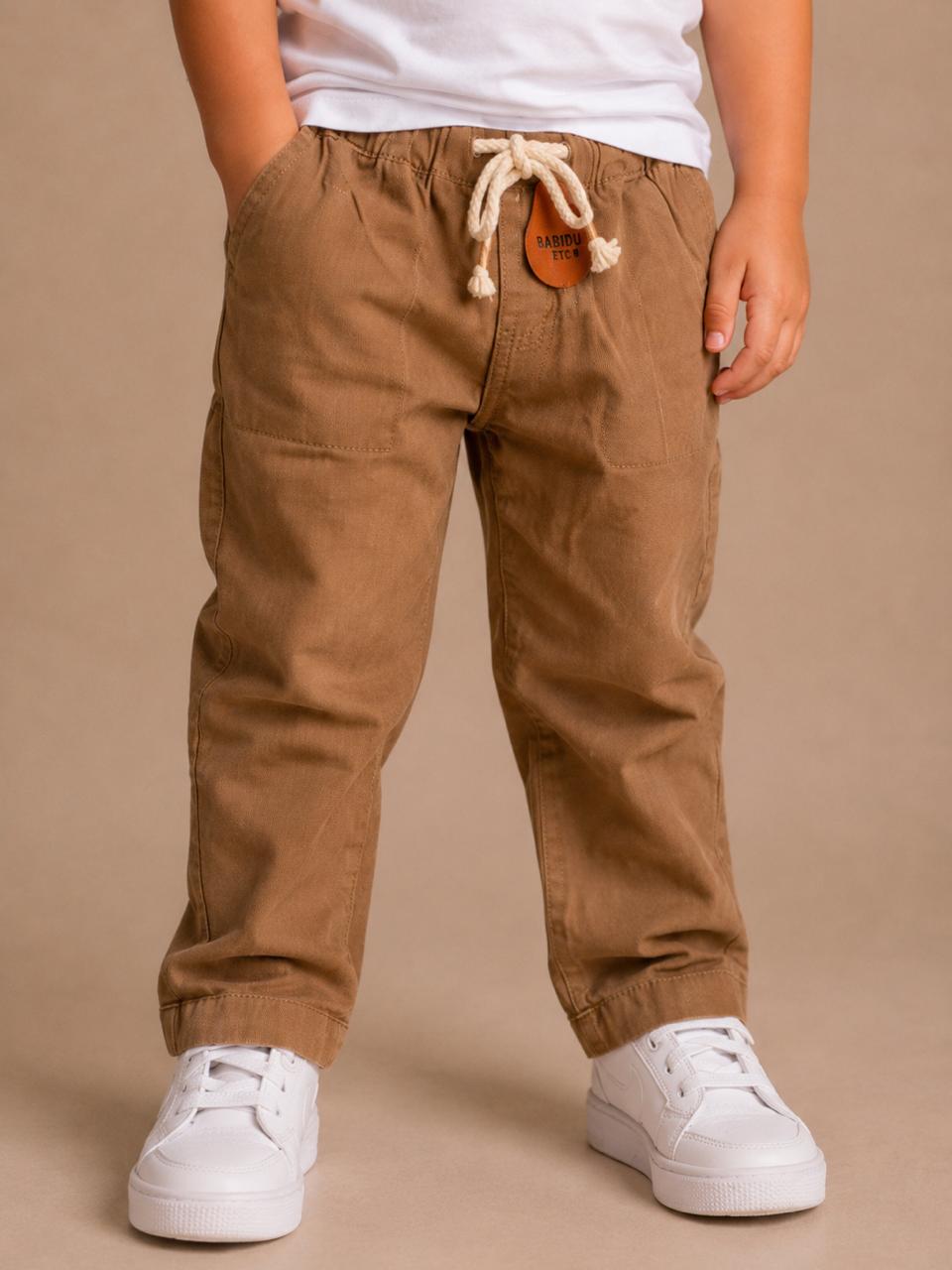 Calça Street infantil com 3 modelos exclusivos